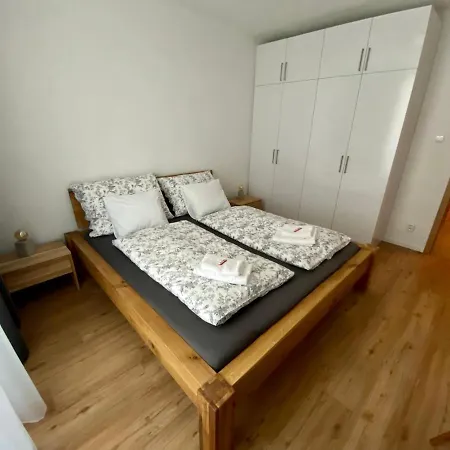 Apartment Poruba Garden View